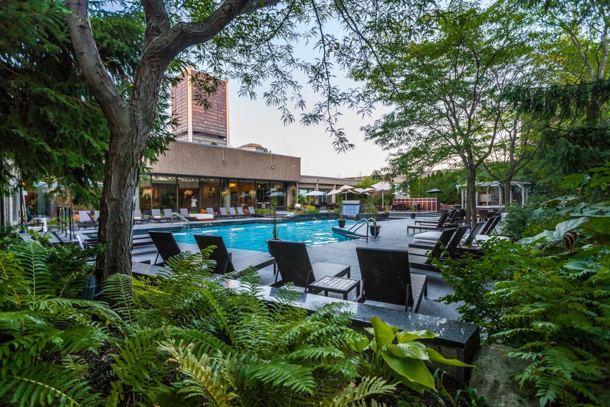 Bonaventure Hotel
